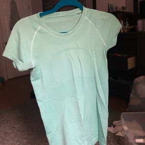 Lululemon swiftly tech short sleeve workout top
